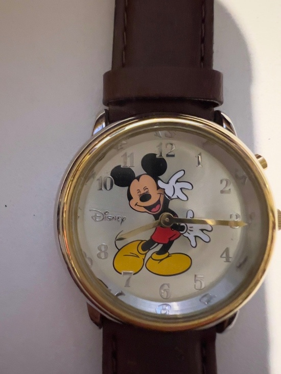WATCH MICKEY MOUSE MUSICAL \